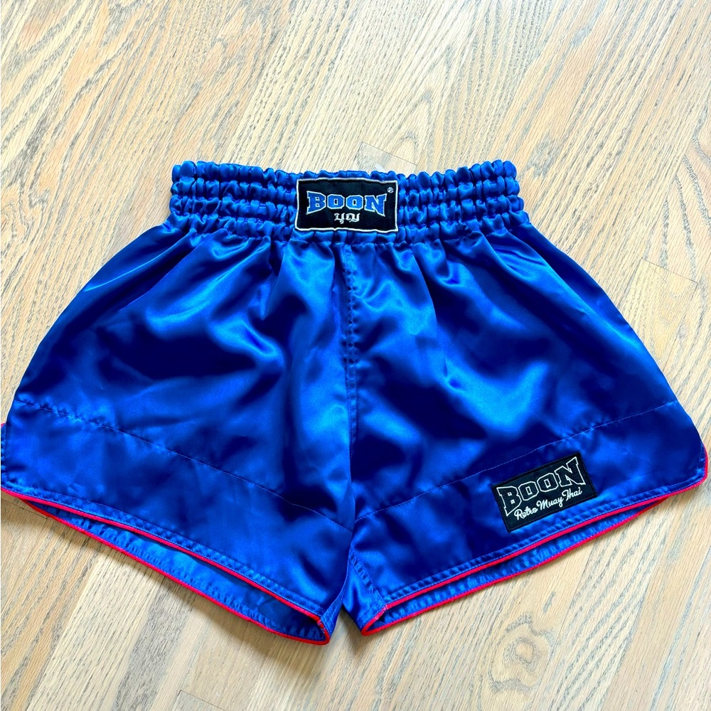 Boon Muay Thai retro style shorts in Blue, sz M